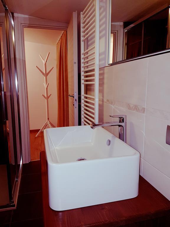 Sant'Antonio  Apartment San Colombano מראה חיצוני תמונה
