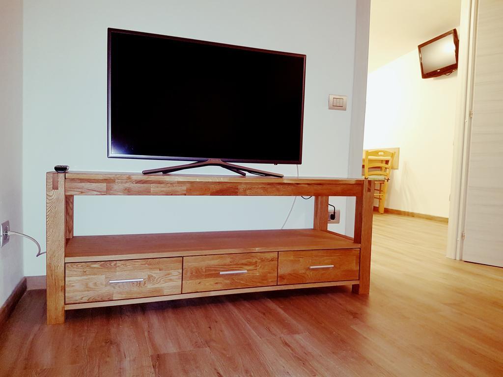 Sant'Antonio  Apartment San Colombano מראה חיצוני תמונה